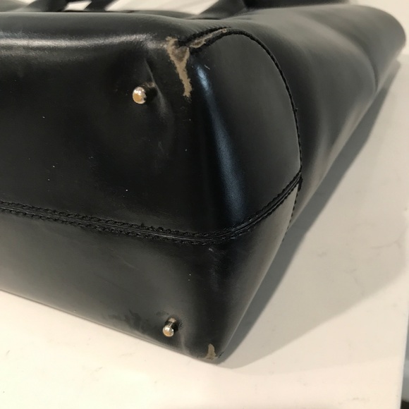 Tod’s Iconic Lady Di Black Tote - Picture 16 of 16